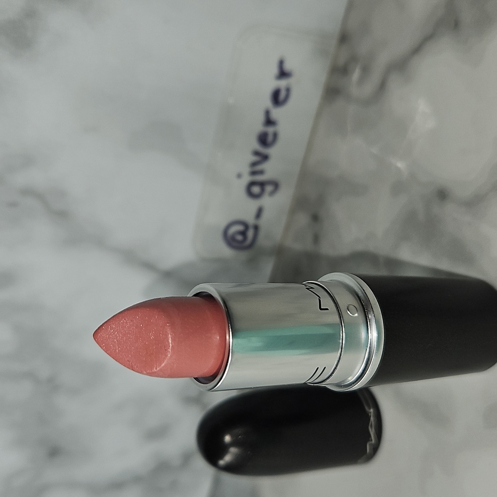 OG ANGEL Frost Lipstick MAC